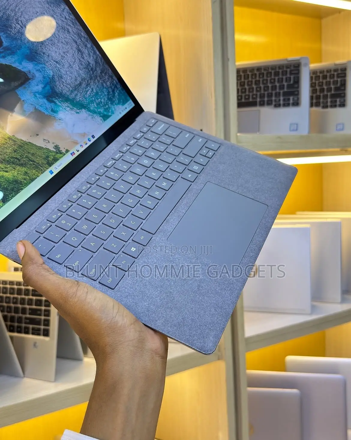 Laptop Microsoft Surface 3 8GB Intel Core i5 HDD+SSD 256GB