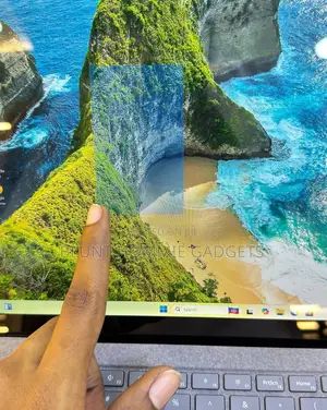 Laptop Microsoft Surface 3 8GB Intel Core i5 HDD+SSD 256GB