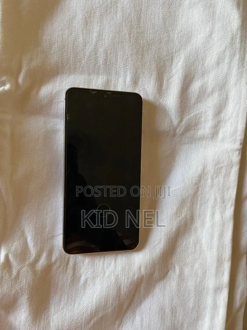 New Samsung Galaxy S22 5G 128 GB White
