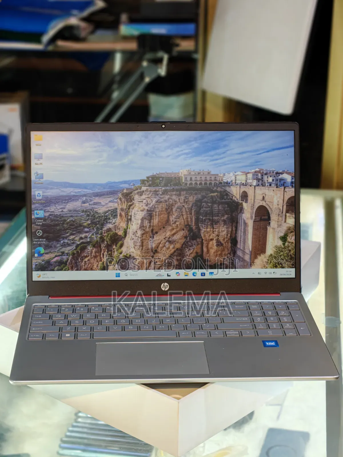 Laptop HP 250 G10 4GB Intel Core i5 SSD 128GB