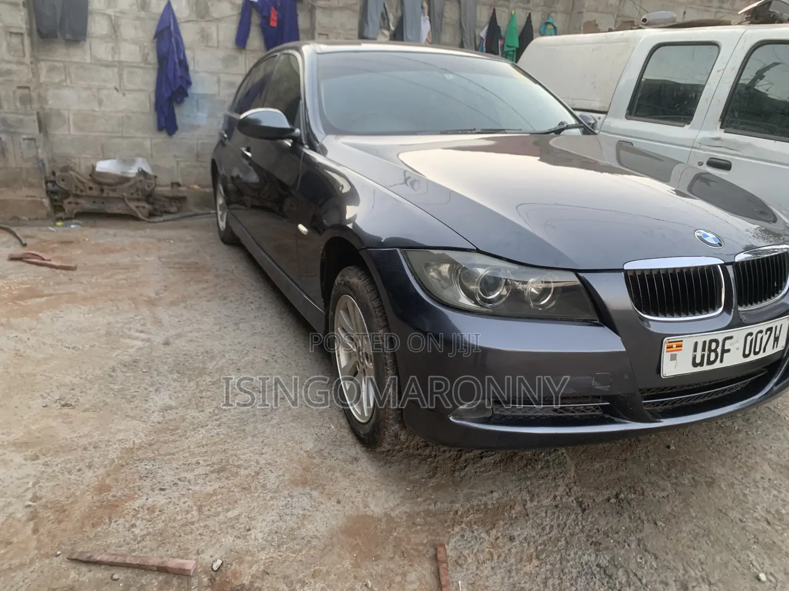 BMW 320i Sedan RWD 2013 Gray