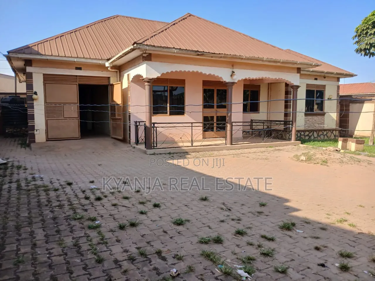 3bdrm Bungalow in Kyanja Estates, Kawempe for sale