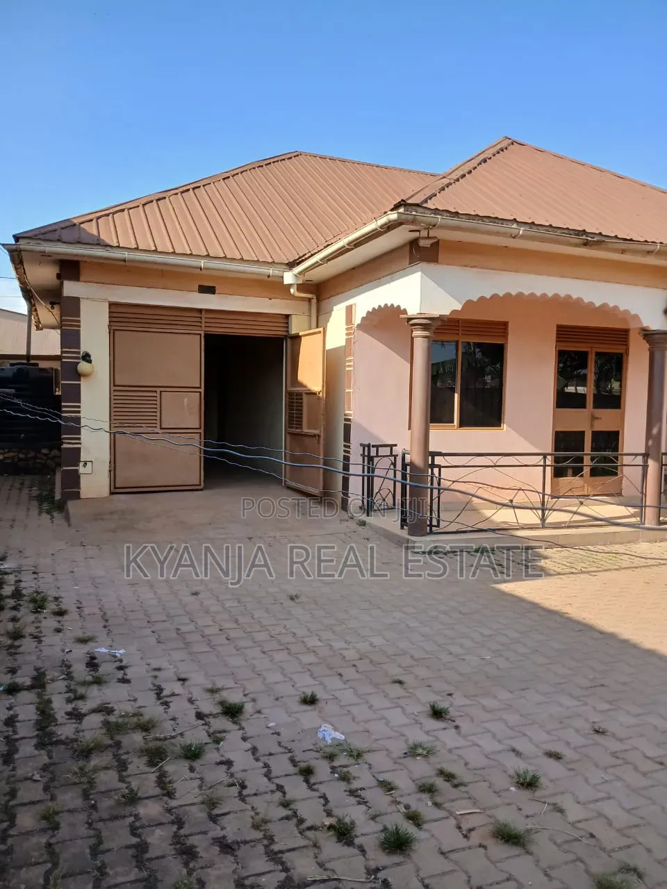 3bdrm Bungalow in Kyanja Estates, Kawempe for sale
