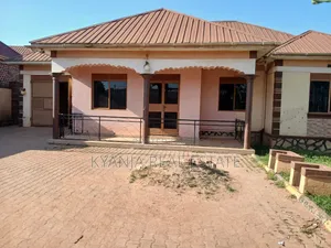 3bdrm Bungalow in Kyanja Estates, Kawempe for sale