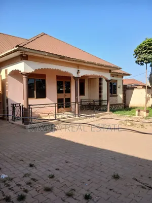 3bdrm Bungalow in Kyanja Estates, Kawempe for sale