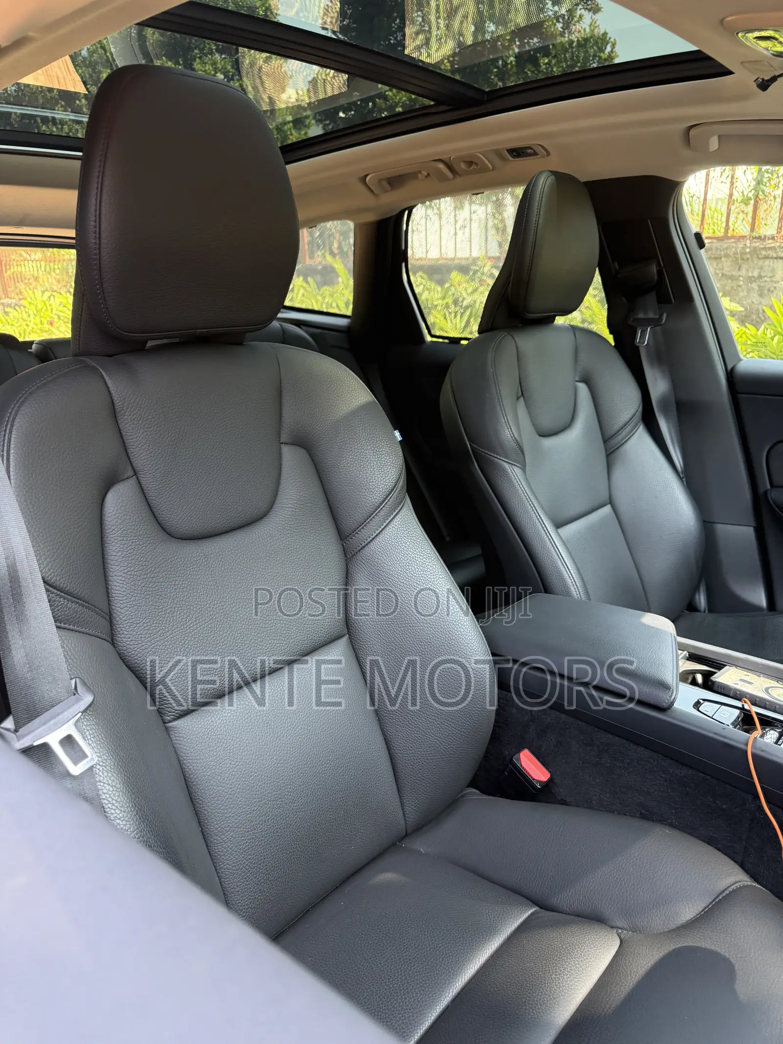 Volvo XC60 2020 White