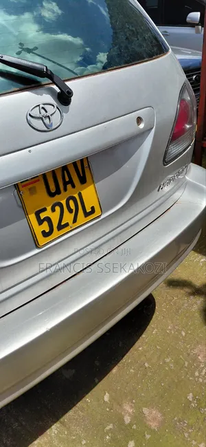 Toyota Harrier 2002 Silver