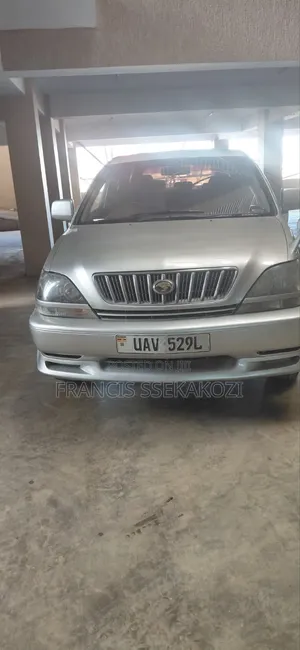 Toyota Harrier 2002 Silver