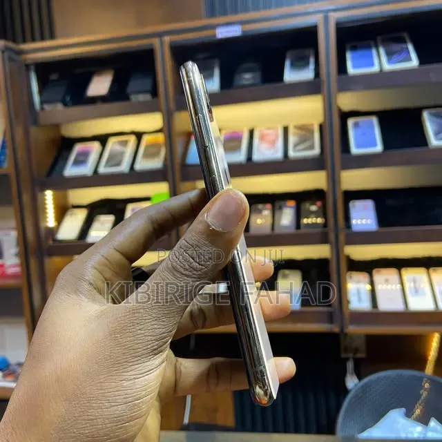 Apple iPhone XS 64 GB Gold