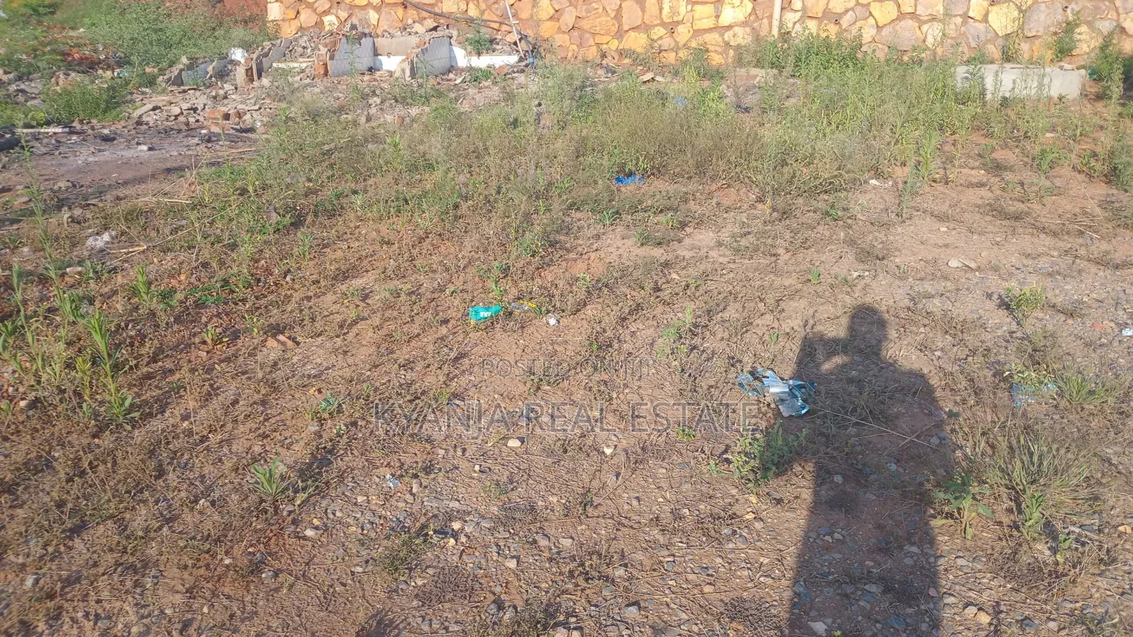 Kyanja 30 Decimals Commercial Rent on Road.