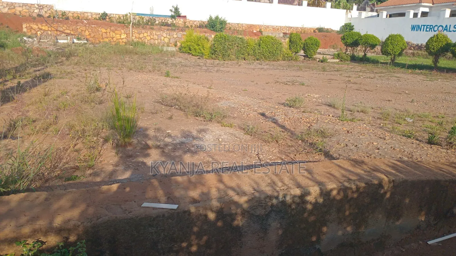 Kyanja 30 Decimals Commercial Rent on Road.