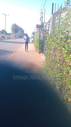 Kyanja 30 Decimals Commercial Rent on Road.