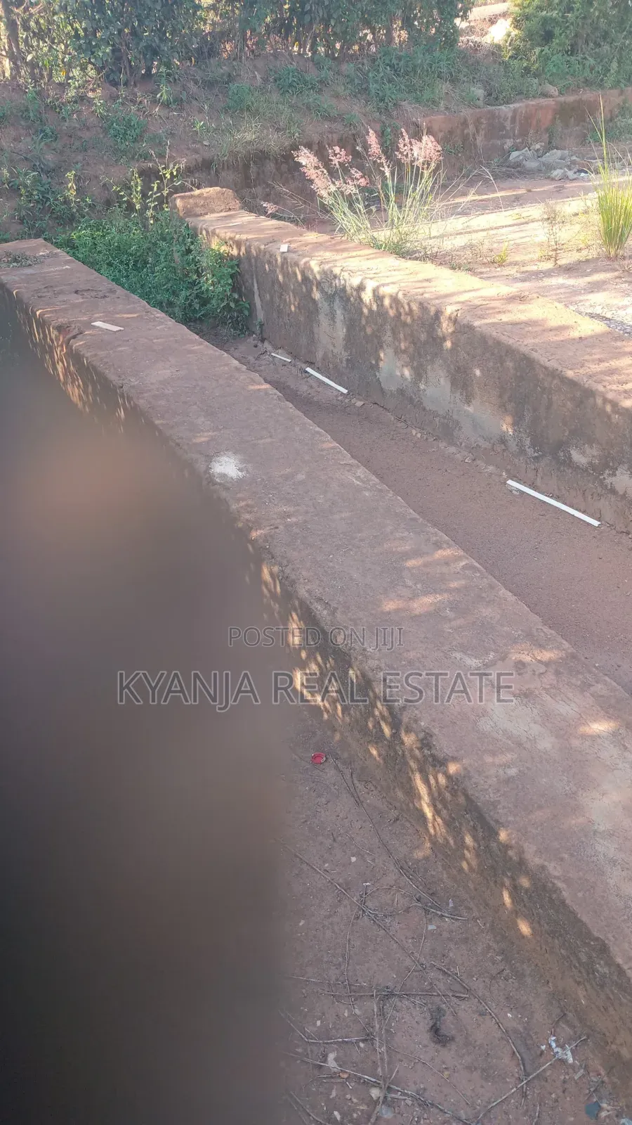 Kyanja 30 Decimals Commercial Rent on Road.