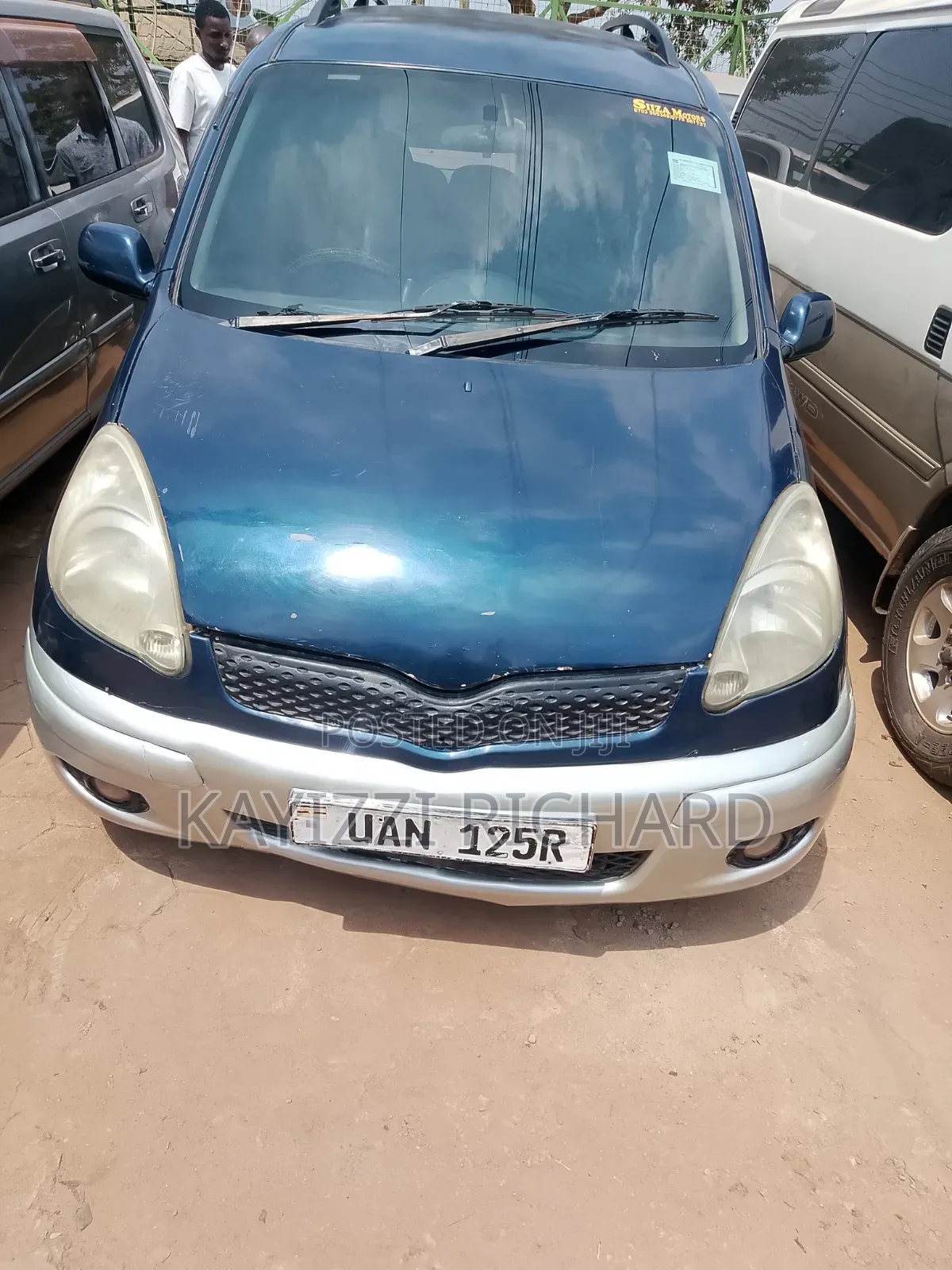 Toyota Fun Cargo 2002 Blue