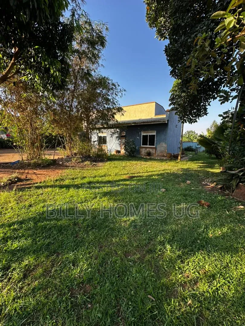 3bdrm House in Kira for sale
