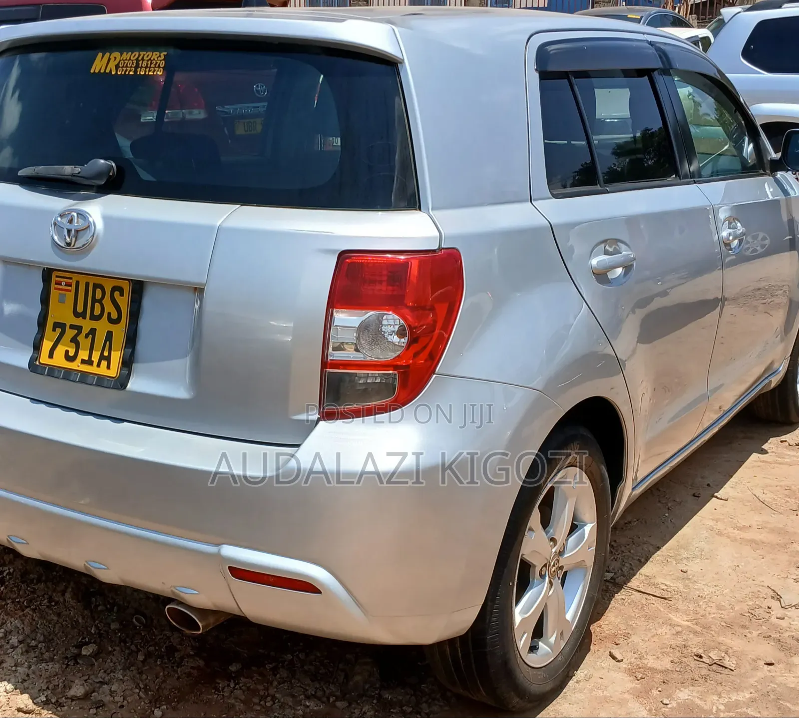 Toyota IST 2011 Silver
