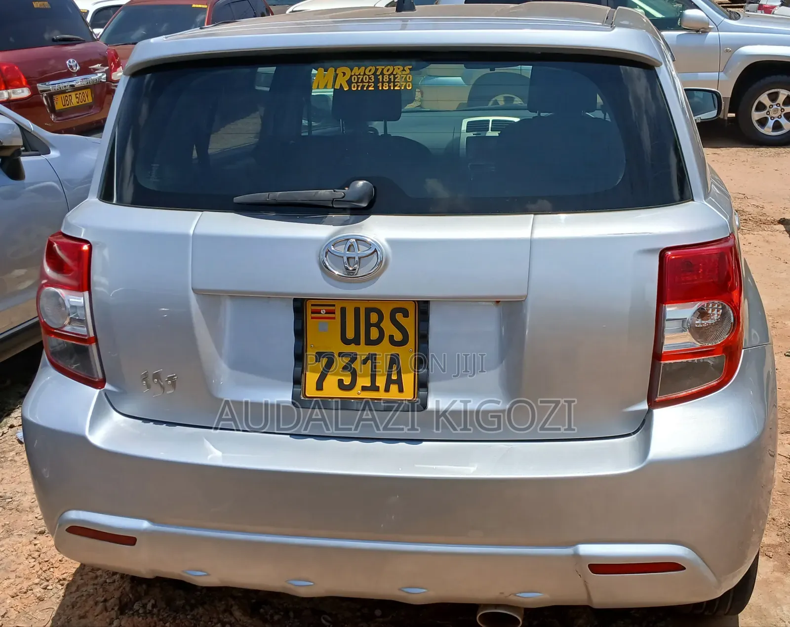 Toyota IST 2011 Silver