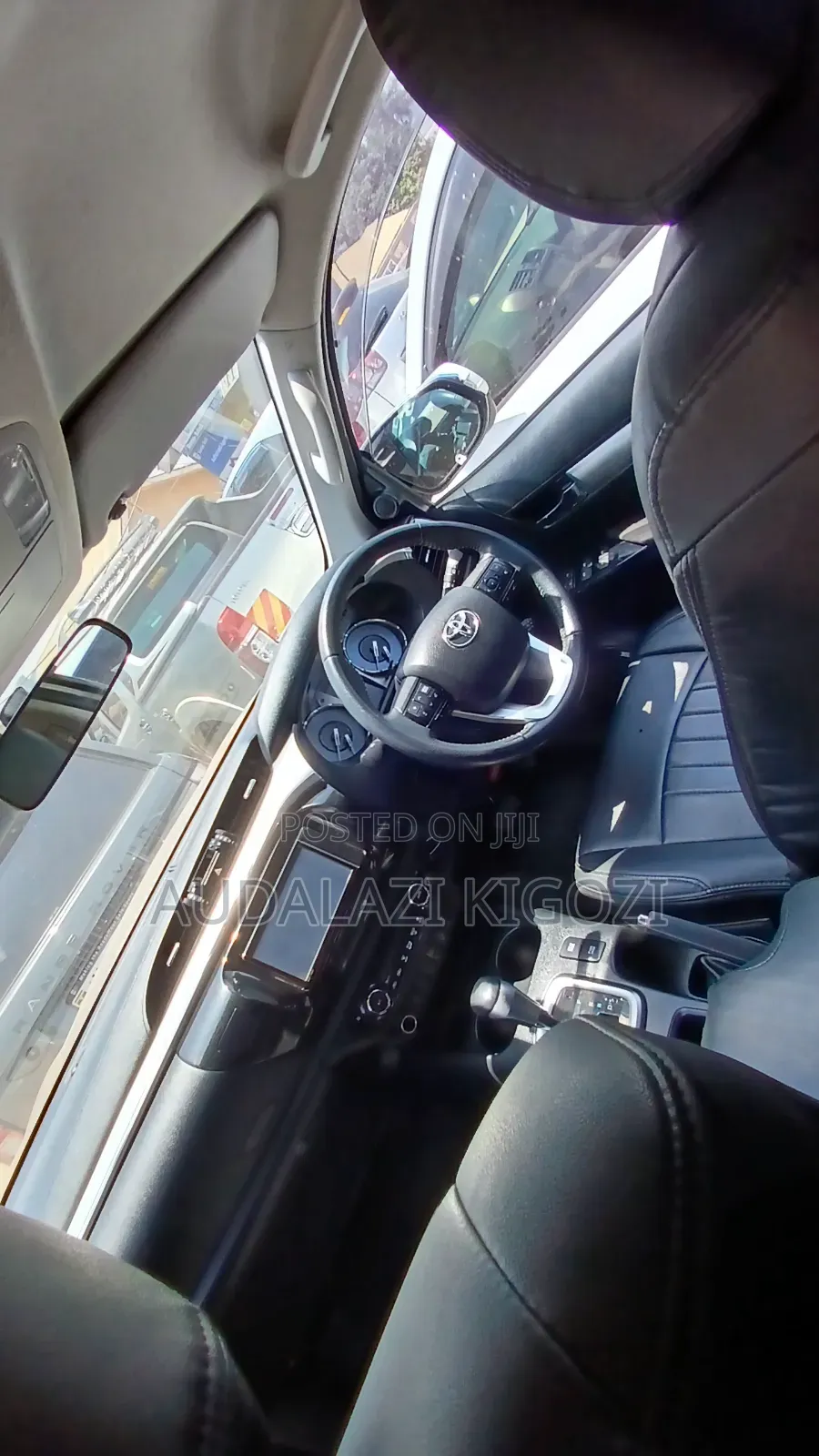 Toyota Hilux 2020 Gray