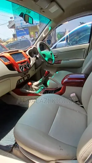 Toyota Hilux 2015 Silver