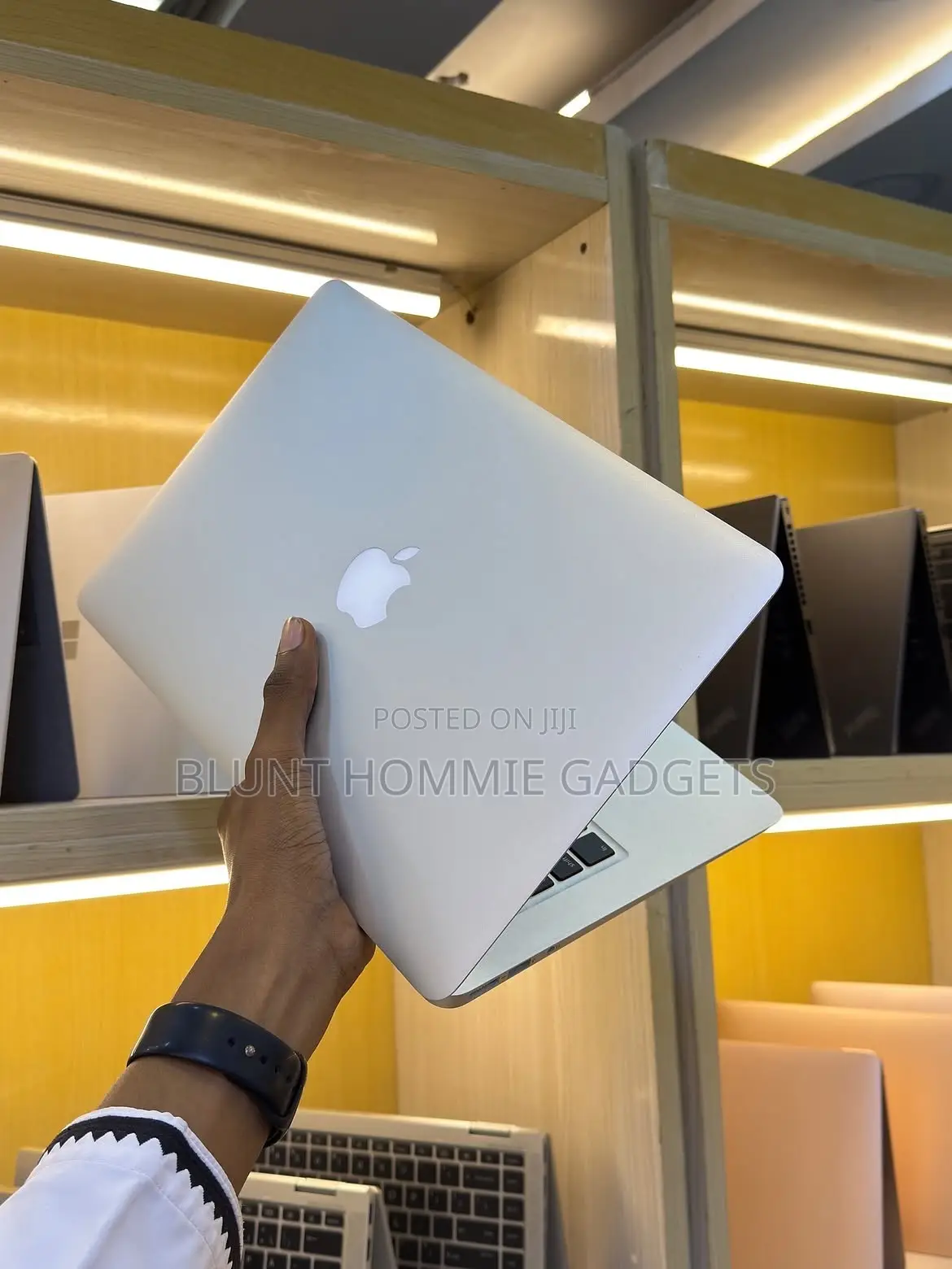 Laptop Apple MacBook Air 2017 8GB Intel Core i5 HDD+SSD 256GB