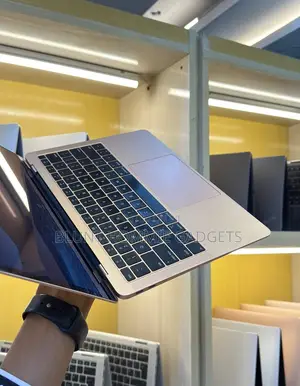 Laptop Apple MacBook Air 2018 8GB Intel Core i5 HDD+SSD 256GB