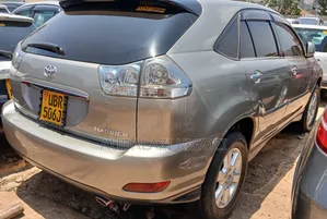 Toyota Harrier 2010 Silver