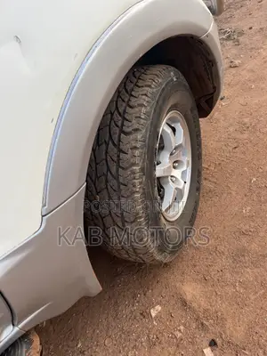 Mitsubishi Pajero 2004 White