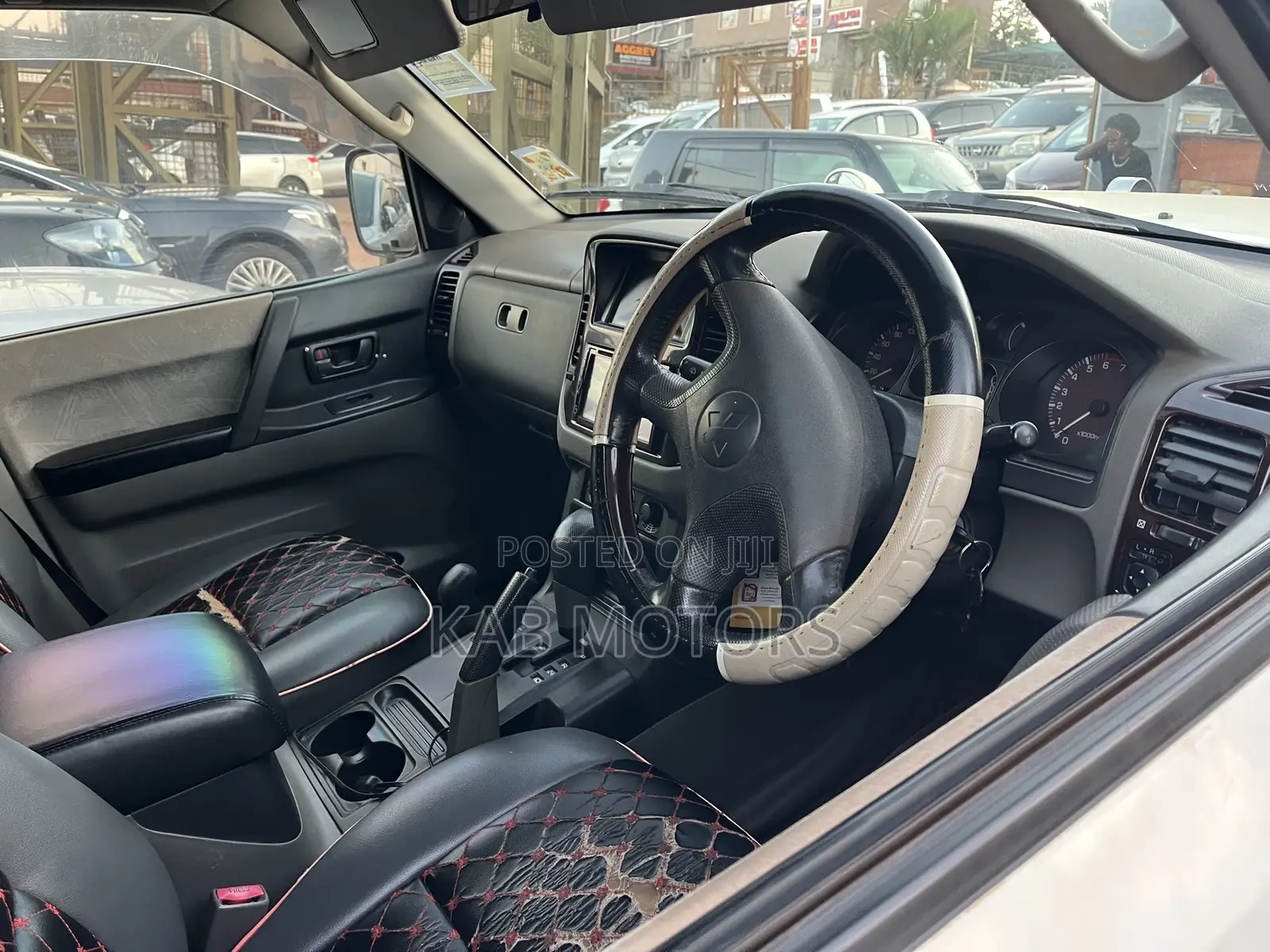 Mitsubishi Pajero 2004 White