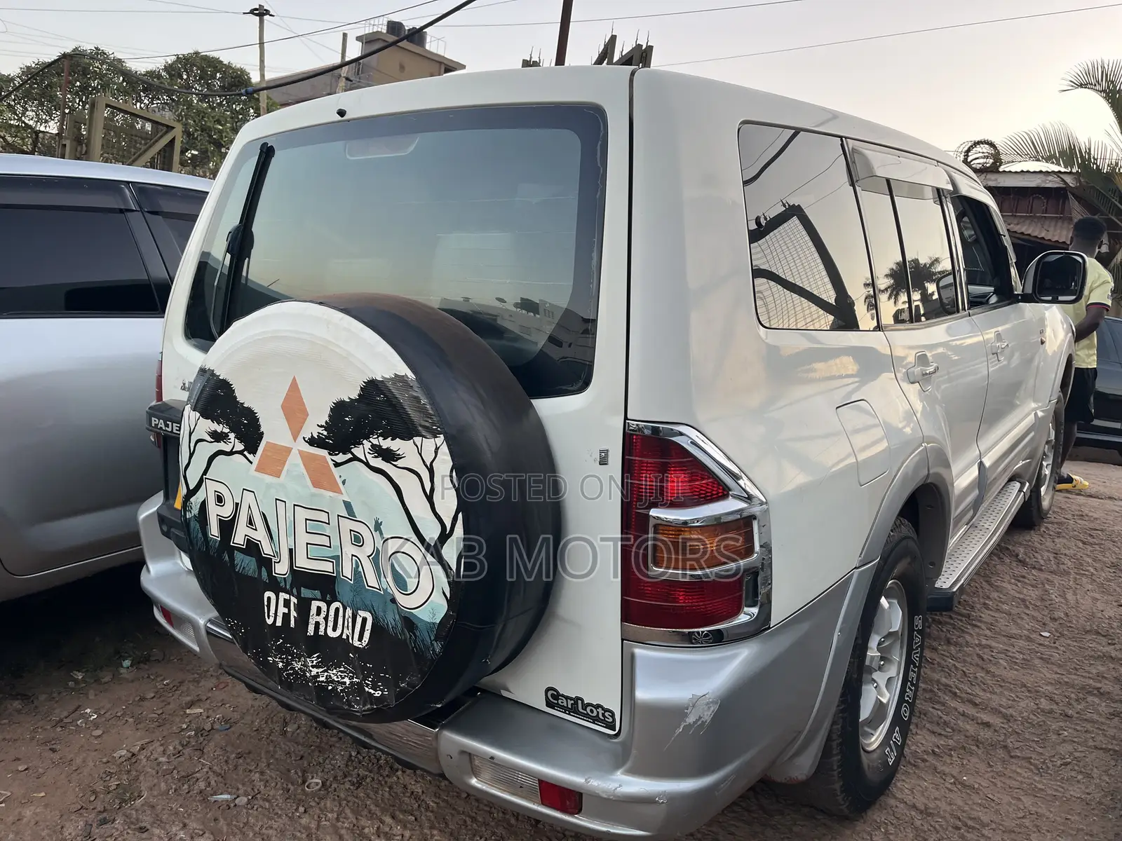Mitsubishi Pajero 2004 White