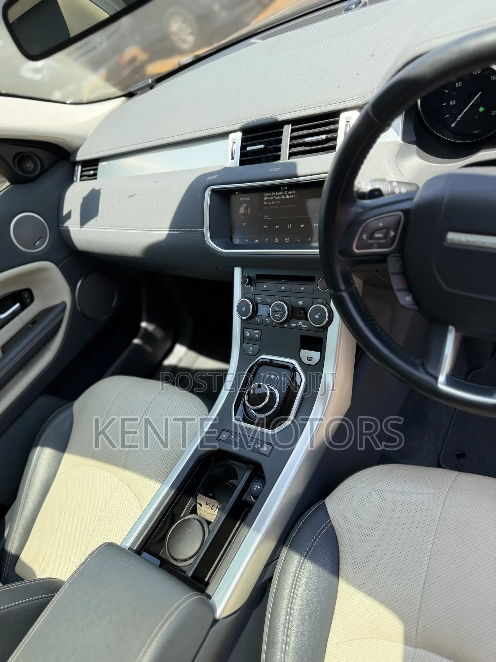 Land Rover Range Rover Evoque Pure 4dr SUV AWD (2.0L 4cyl Turbo 9A)
