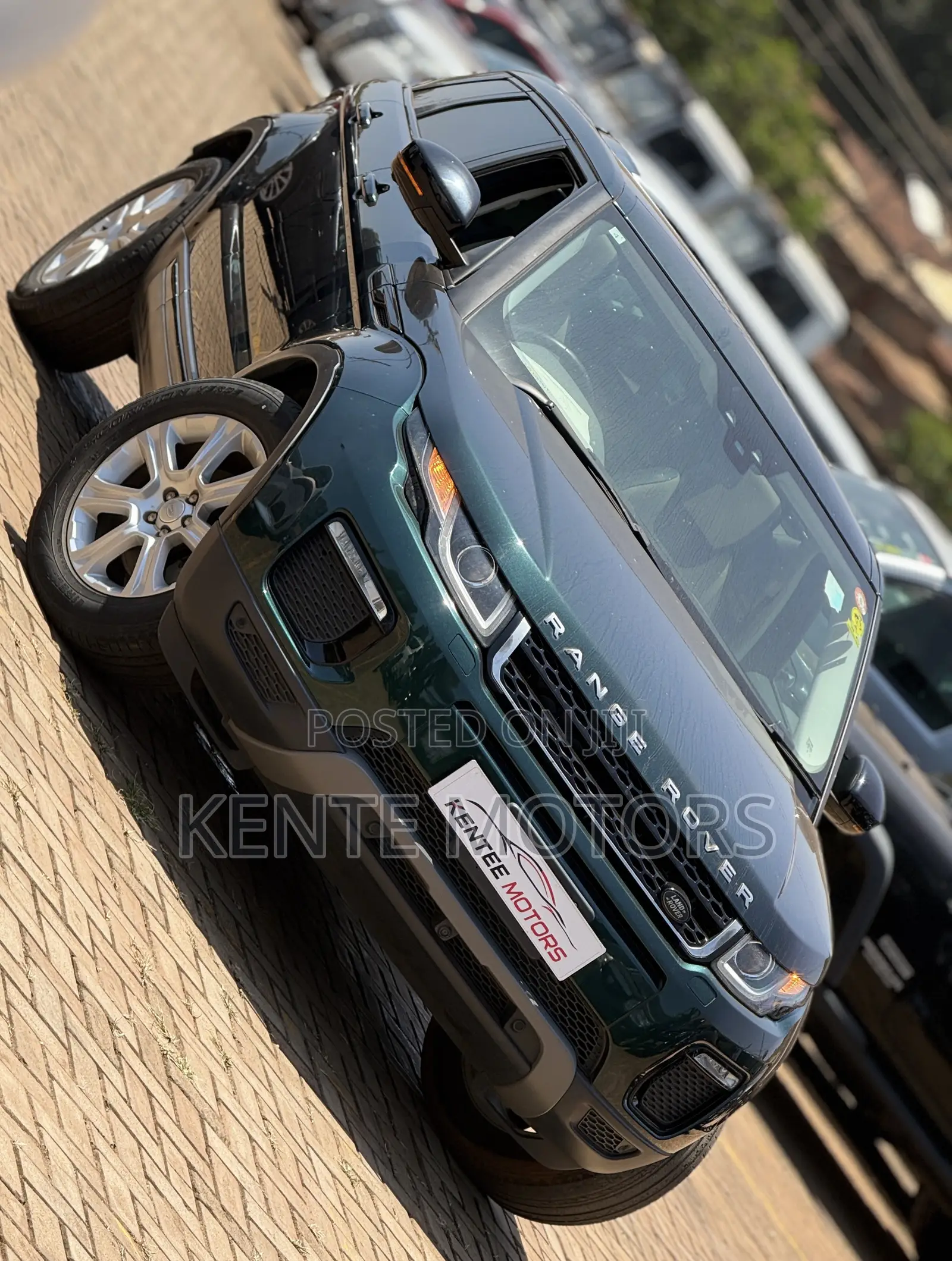 Land Rover Range Rover Evoque Pure 4dr SUV AWD (2.0L 4cyl Turbo 9A)