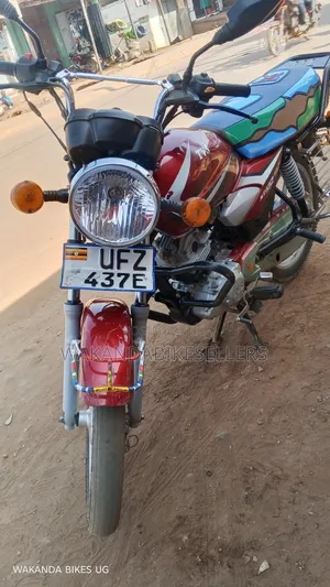 TVS HLX 125 2023 Red