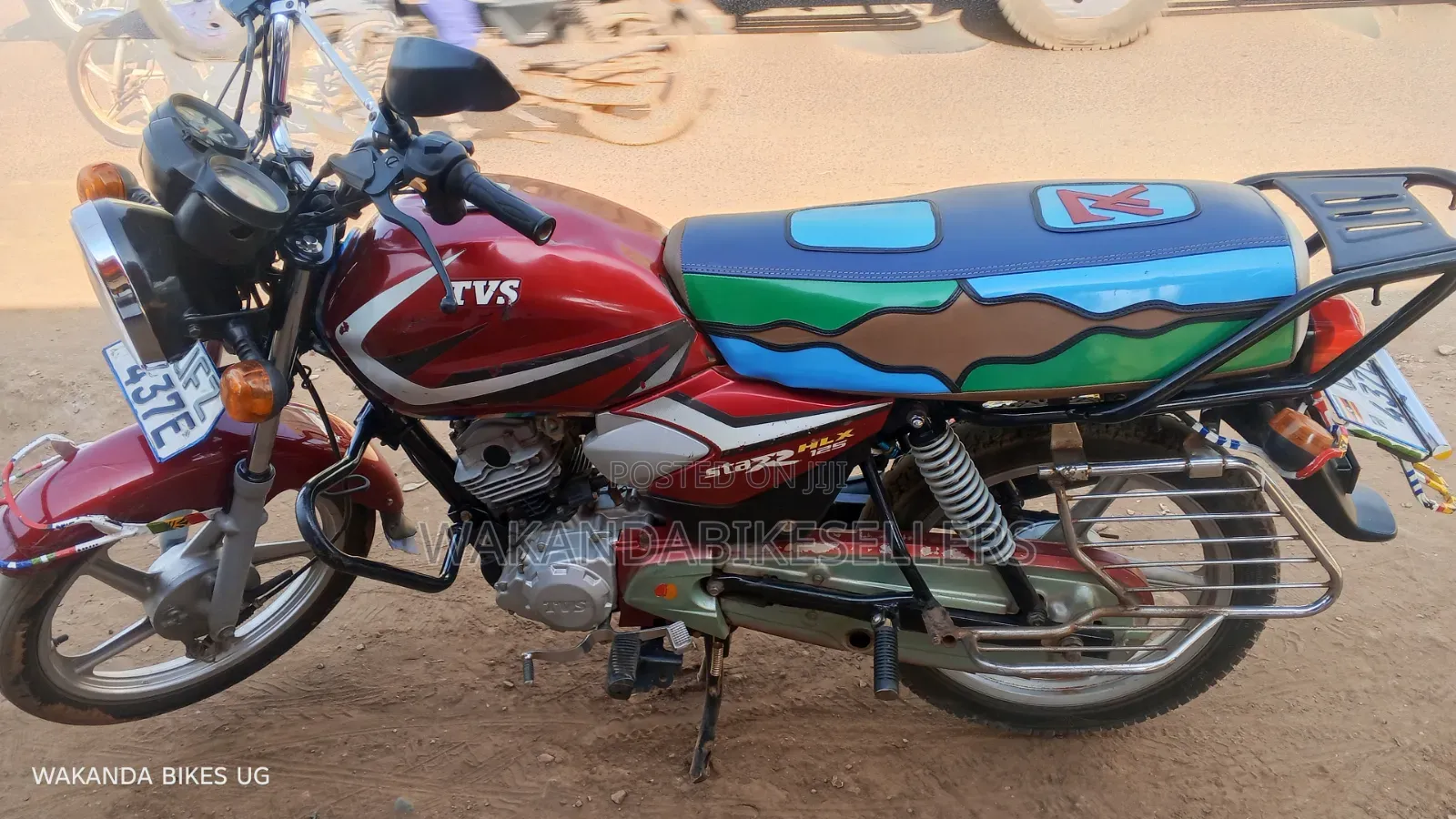 TVS HLX 125 2023 Red