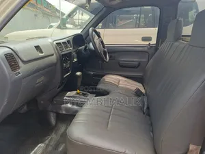 Toyota Hilux 1997 White