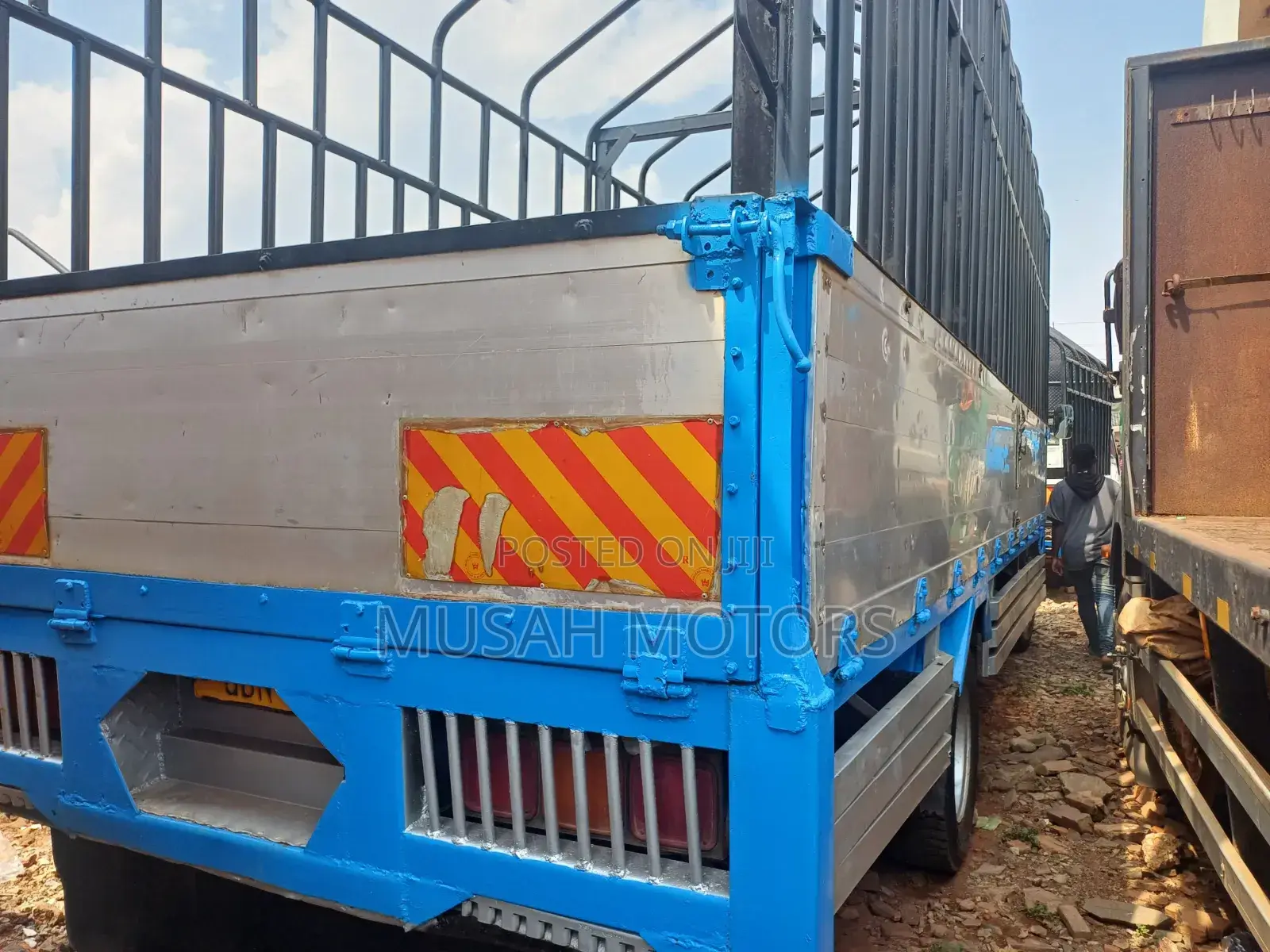 Fuso Fighter Truck