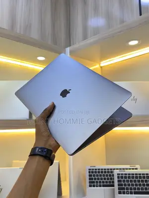 Laptop Apple MacBook Pro 2017 8GB Intel Core i5 HDD+SSD 256GB