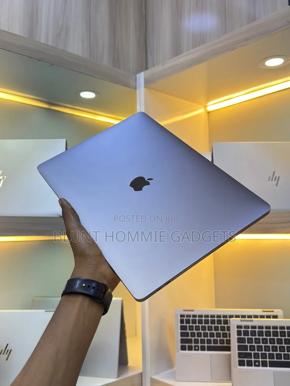 Laptop Apple MacBook Pro 2017 8GB Intel Core i5 HDD+SSD 256GB