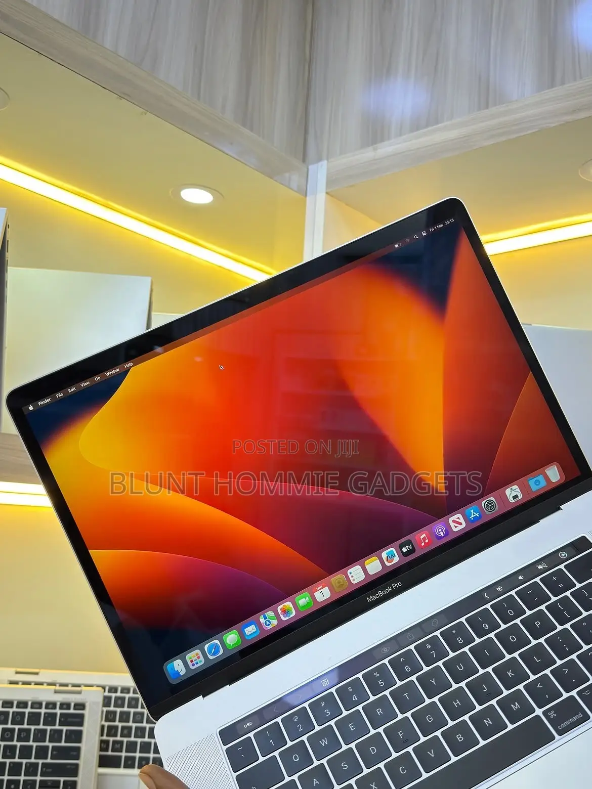 Laptop Apple MacBook Pro 2017 8GB Intel Core i5 HDD+SSD 256GB