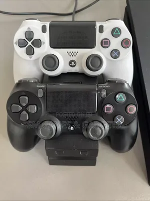PS4 Slim + 2 New Pads + 10 Games of Customer's Choice