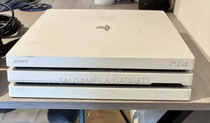 PS4 Pro Bundle: 20 Games of Customer's Choice + 2 New Pads