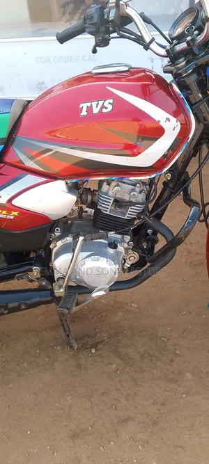 TVS HLX 125 2023 Red