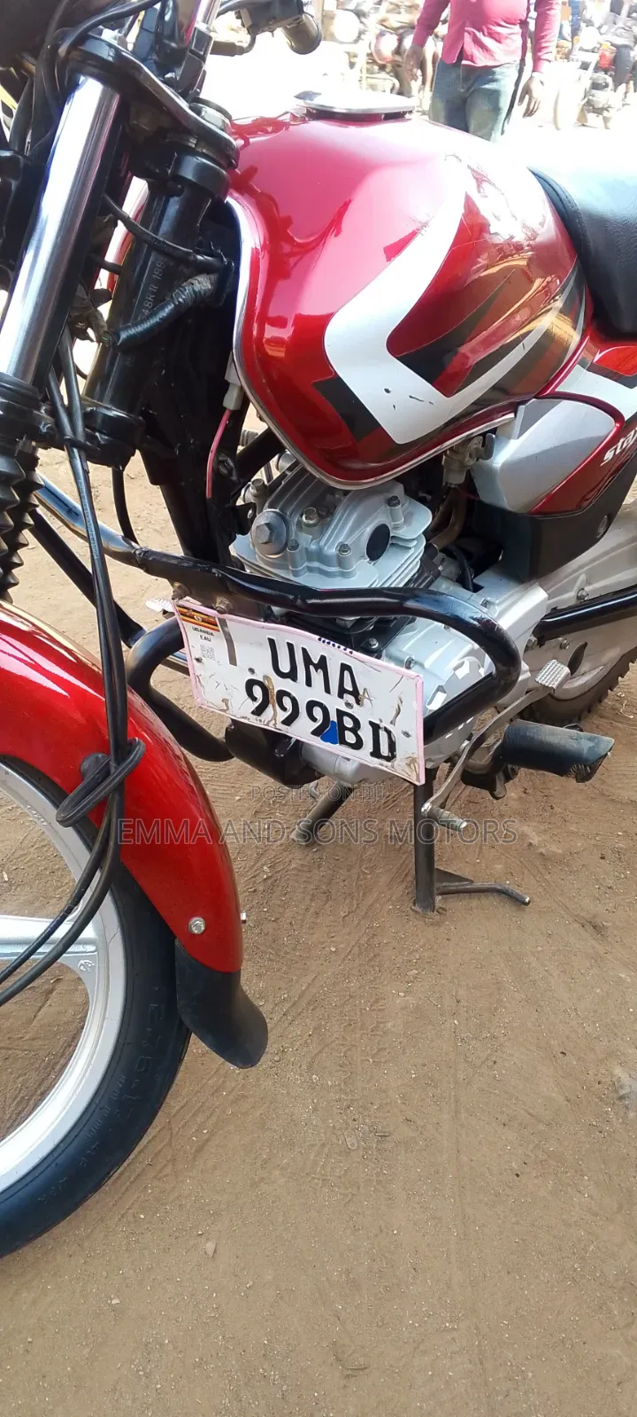 TVS HLX 125 2024 Red