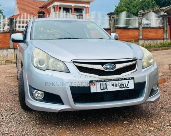 Subaru Legacy 2.0D Sedan 2012 Silver