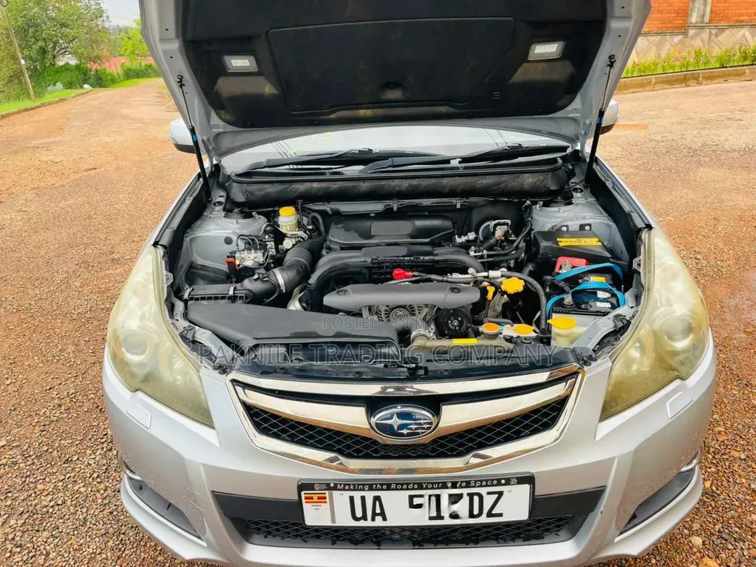 Subaru Legacy 2.0D Sedan 2012 Silver