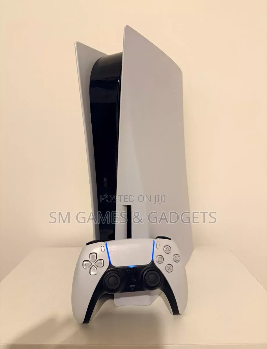 Super Clean PS5 Standard Edition + 1 DualSense Pad + Game