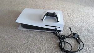 Used PS5 Disc Console – 1 Original Pad + 1 Game of Choice