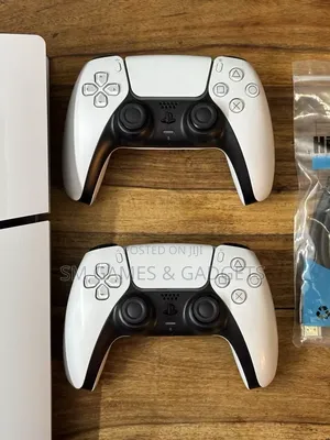 PS5 Slim Digital (1TB) + 2 Original DualSense Pads + 2 Games