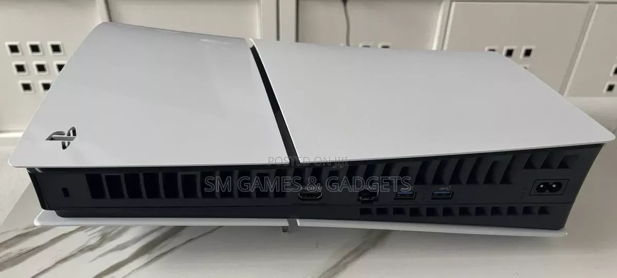 Boxed PS5 Slim Disc (1TB) – Refurbished as New + 1 Controller