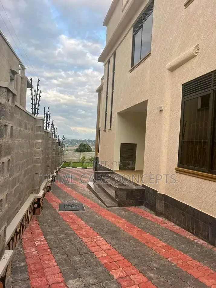 Best Gardening Services and Paving Experts