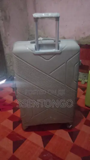 Selling My Large Travel Suitcase, Still Very Strong and Clean.